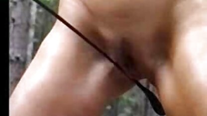 डोरिस बॉलीवुड की सेक्सी मूवी आइवी शौचालय में पैसे बेकार