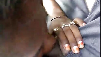इस बच्चे को मिथुन की सेक्सी मूवी एक कुतिया है!