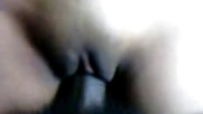 Andrea के सेक्सी फिल्म फिल्म फिल्म साथ एक विशाल dildo